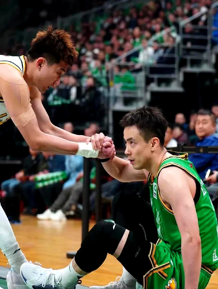 关于今晚浙江队备战NBA季后赛；门线救险细节曝光；震撼外界；年轻球员得到机会的信息-开云体育